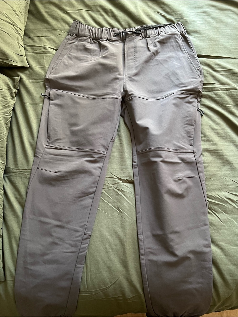 Men’s BYLT Tech Nylon Jogger. Charcoal color. Size L. Like brand new.